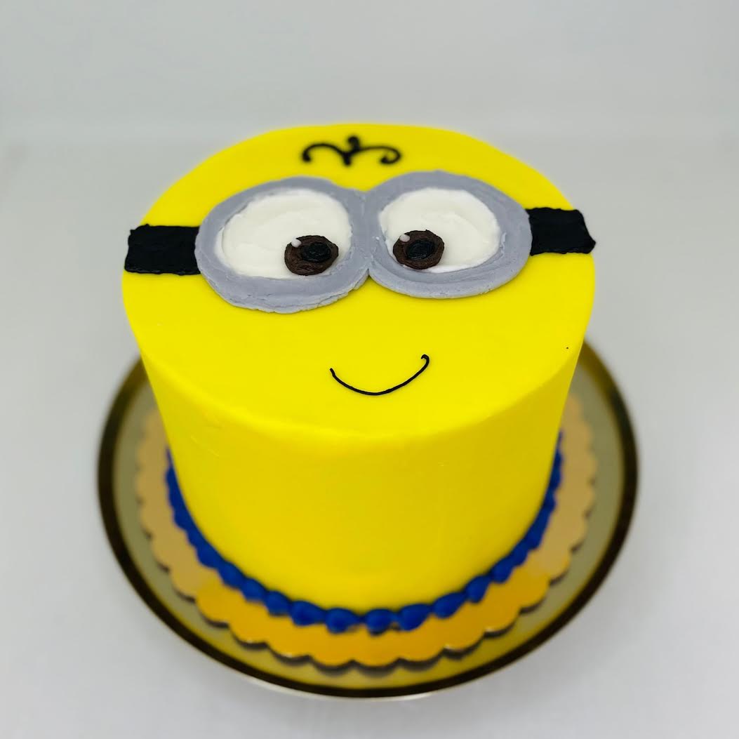 CAKE - 6" 12 Servings - Minion - Vanilla
