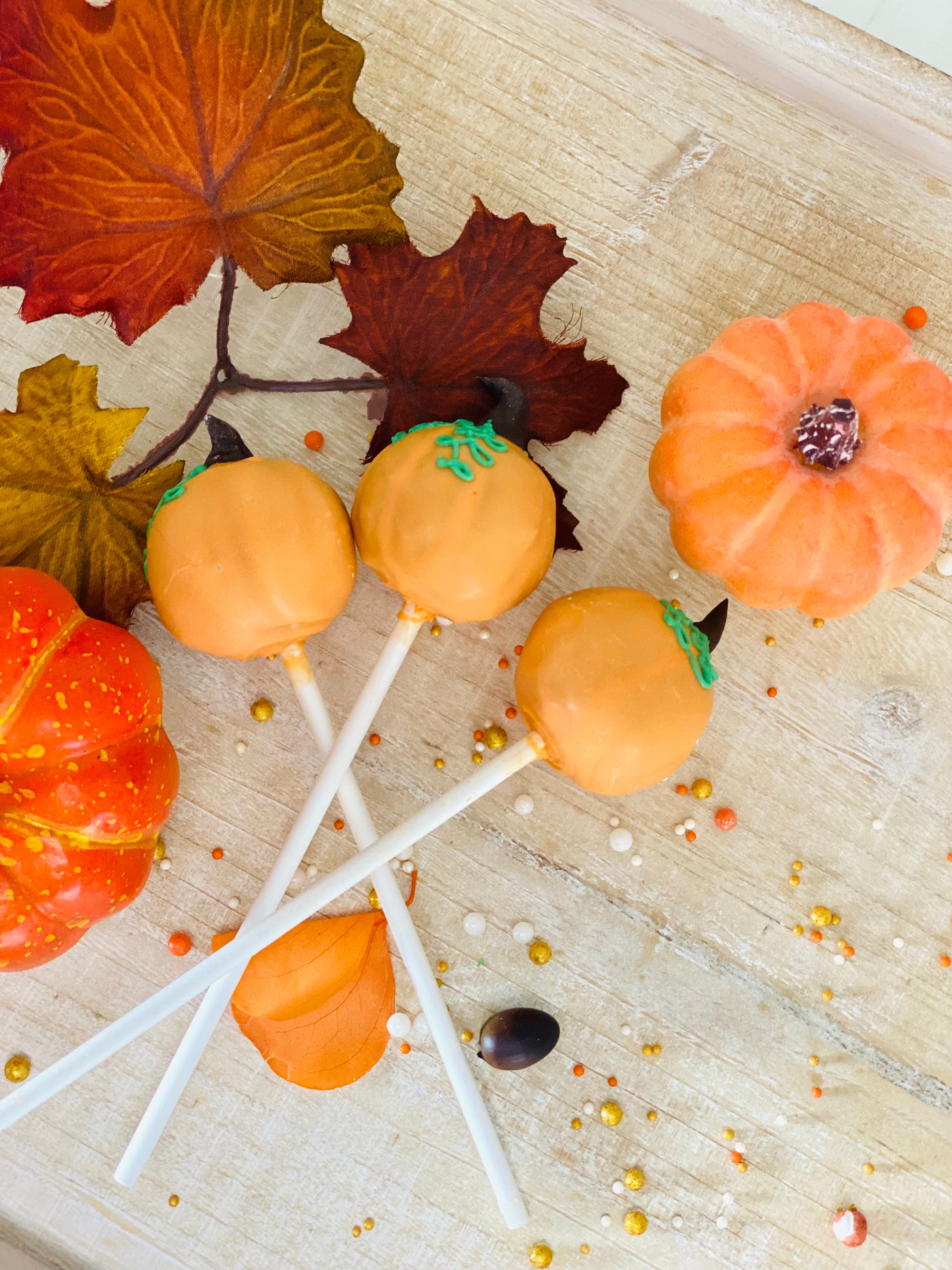 CAKE POPS - Pumpkins