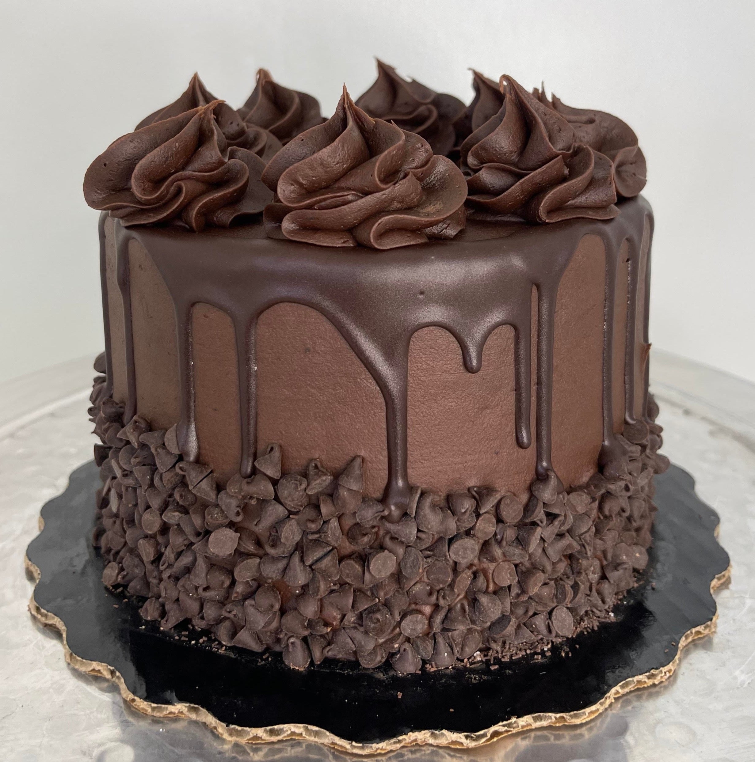 6" 12 Servings Triple Chocolate Cake